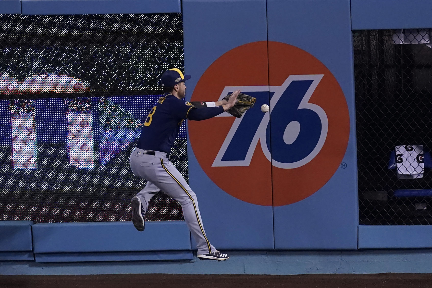 Brewers Dodgers Baseball